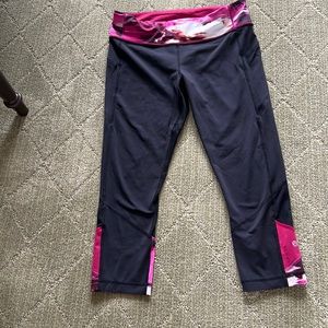 High rise Lululemon black & pink legging